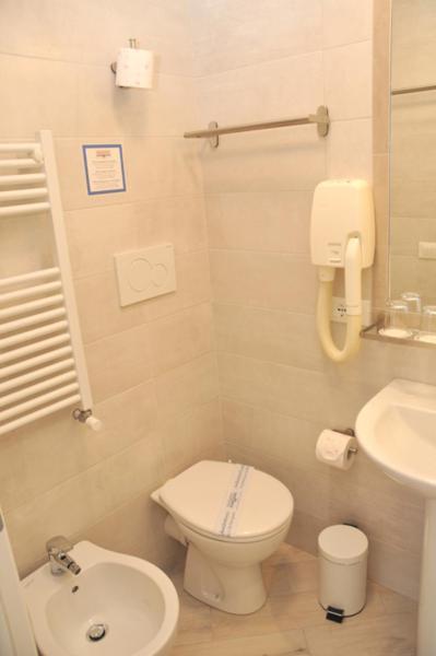 Migdal Luxury Suites Roma Porta Portese Buitenkant foto