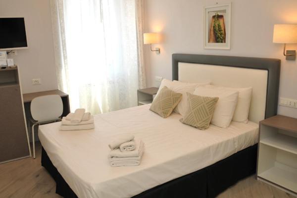 Migdal Luxury Suites Roma Porta Portese Buitenkant foto